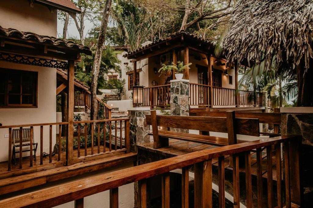 Sansara Surf Yoga & Resort 坎布塔尔 外观 照片