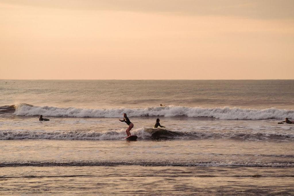Sansara Surf Yoga & Resort 坎布塔尔 外观 照片