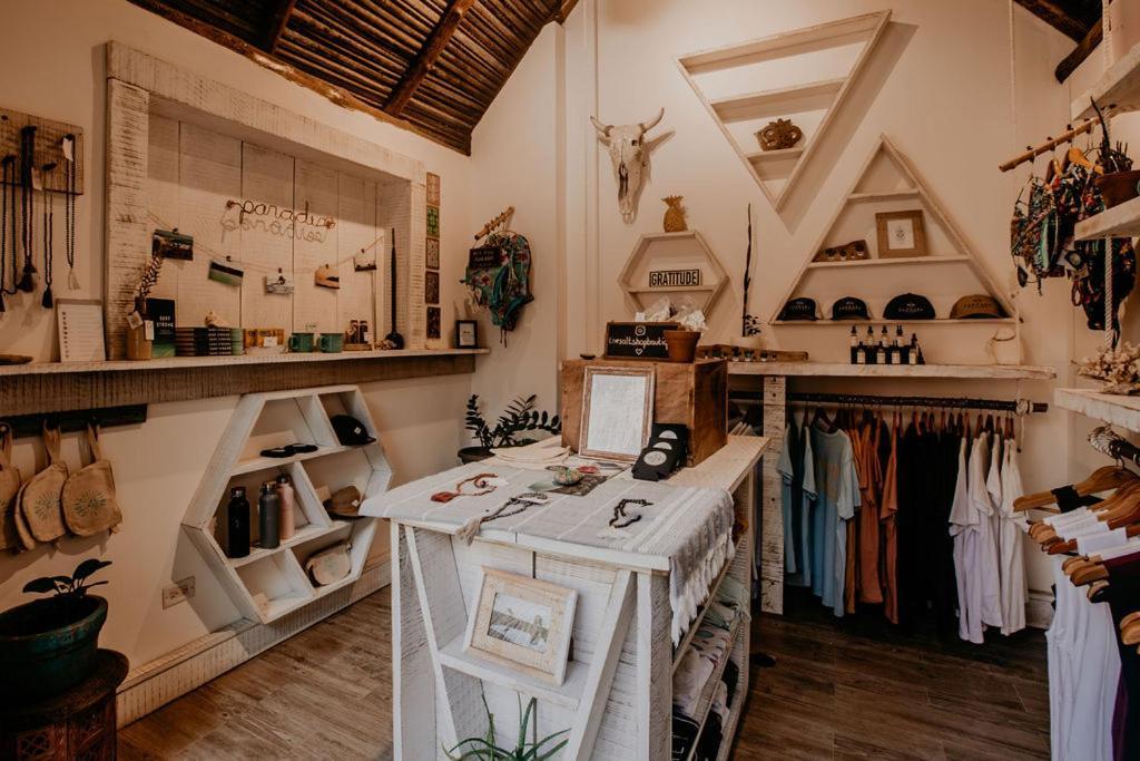 Sansara Surf Yoga & Resort 坎布塔尔 外观 照片